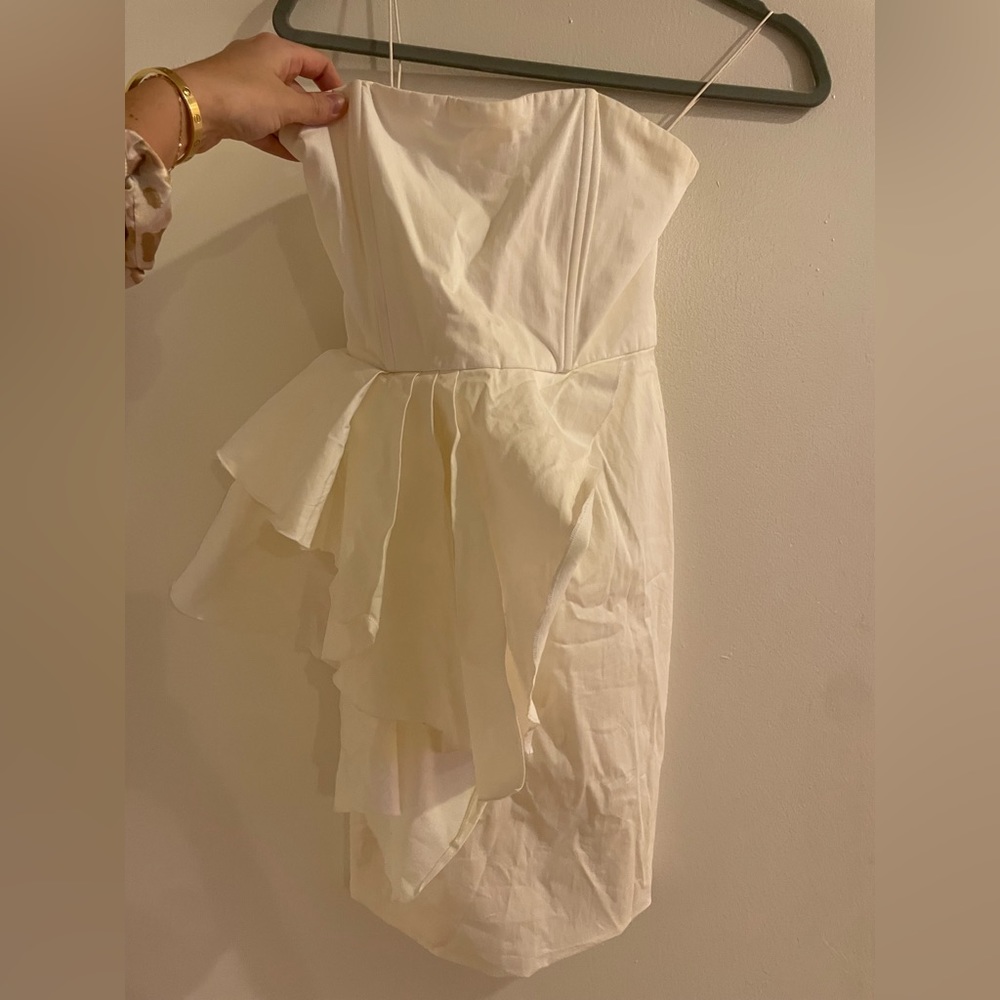 Alice and Olivia strapless mini dress, corset top, flattering and timeless